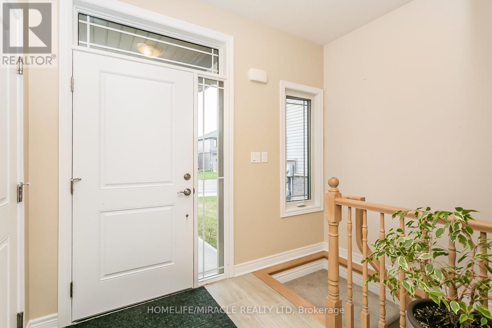15 Tucker Street, Thorold, Ontario  L2V 0G3 - Photo 5 - X12498708