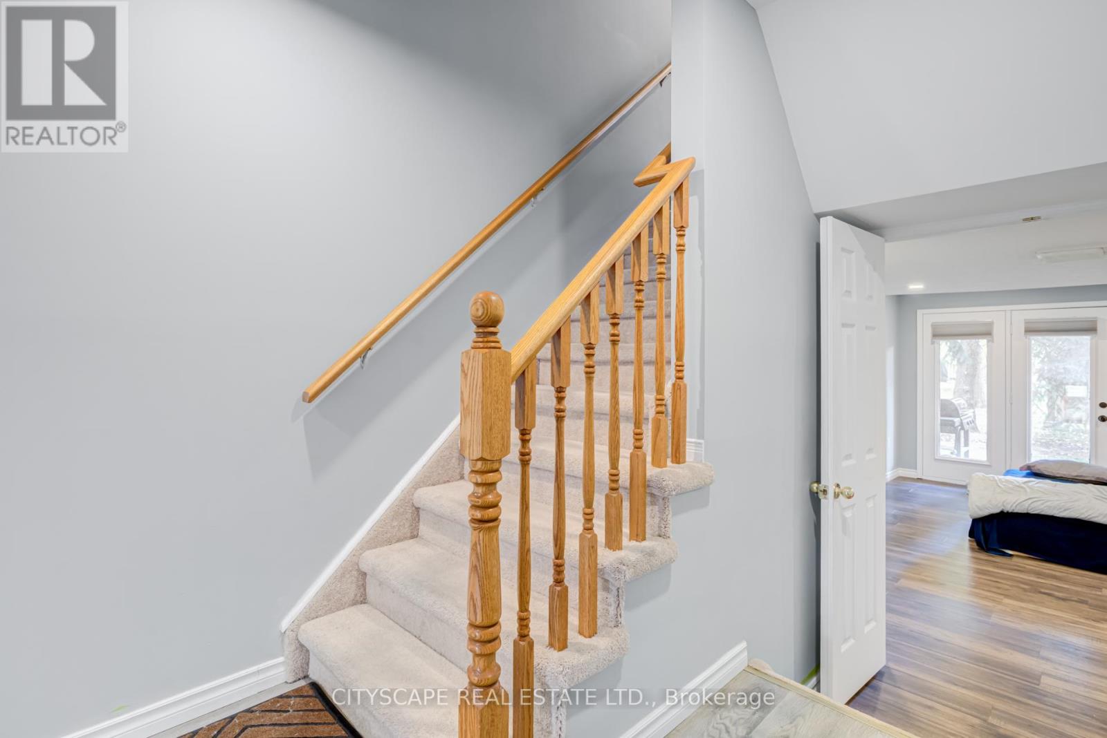 60 - 72 Stone Church Road W, Hamilton, Ontario  L9B 2H8 - Photo 12 - X12497530