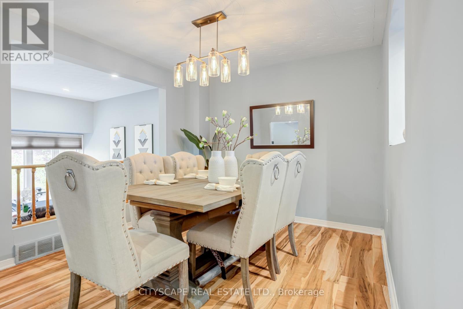 60 - 72 Stone Church Road W, Hamilton, Ontario  L9B 2H8 - Photo 19 - X12497530