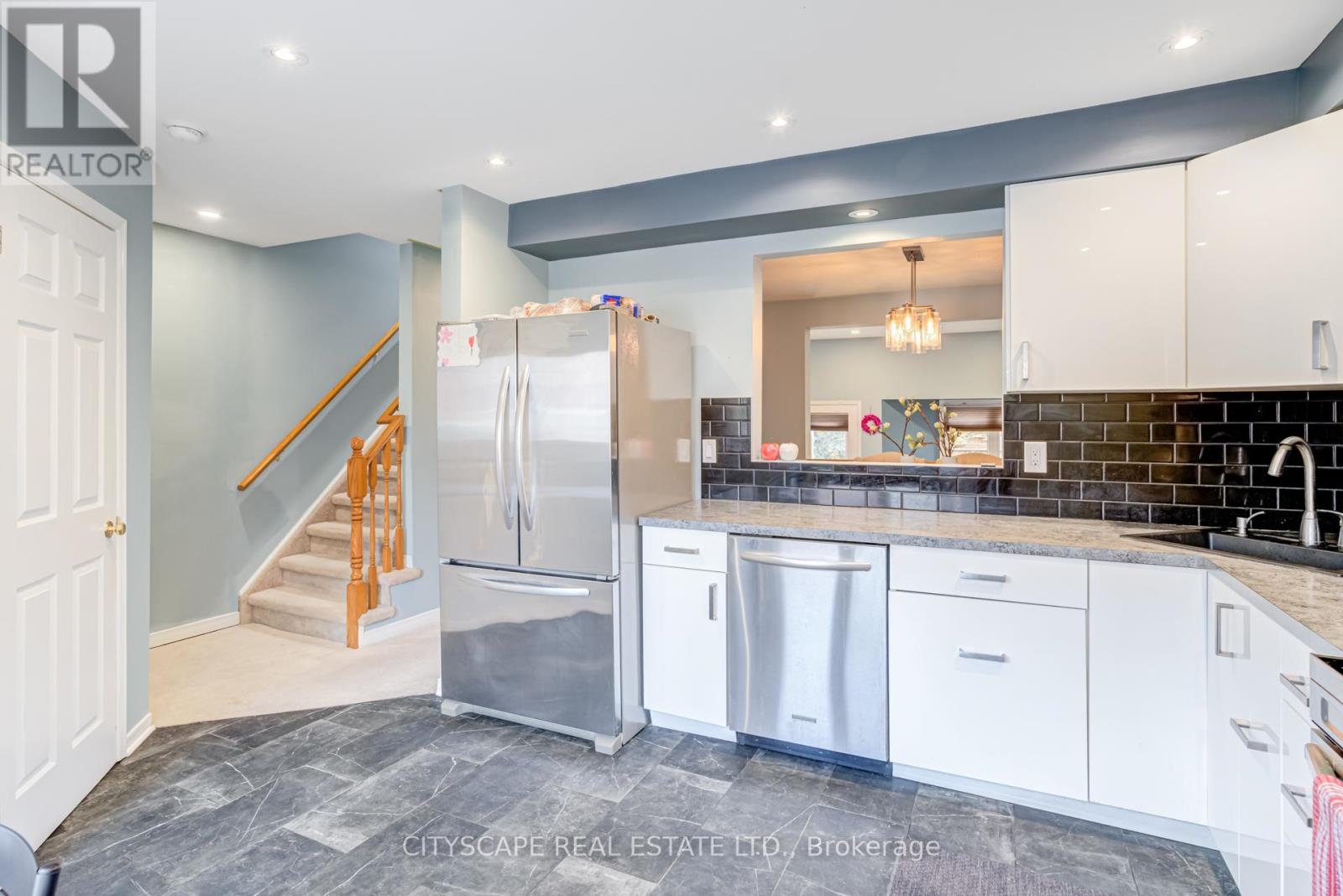 60 - 72 Stone Church Road W, Hamilton, Ontario  L9B 2H8 - Photo 24 - X12497530