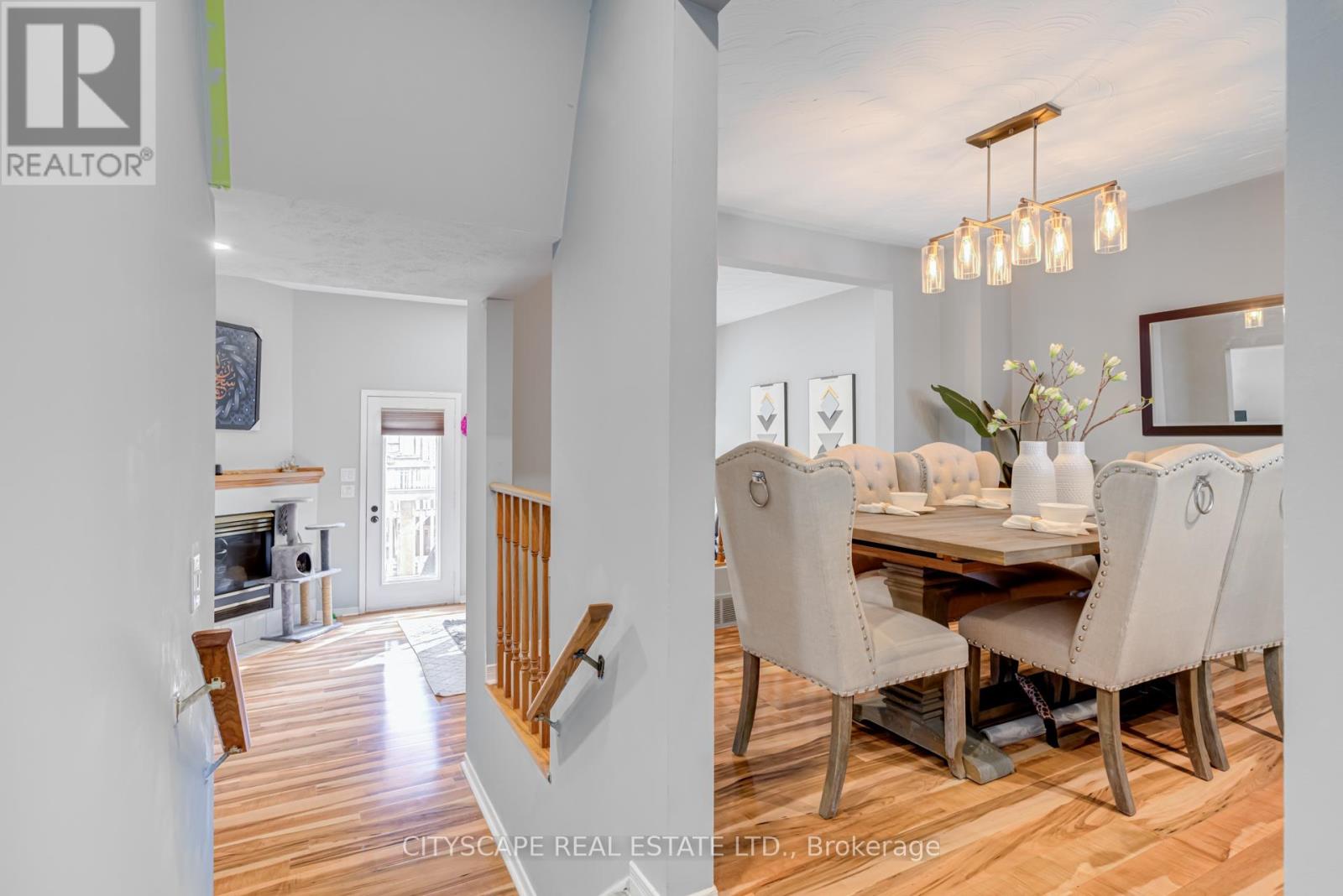 60 - 72 Stone Church Road W, Hamilton, Ontario  L9B 2H8 - Photo 18 - X12497530