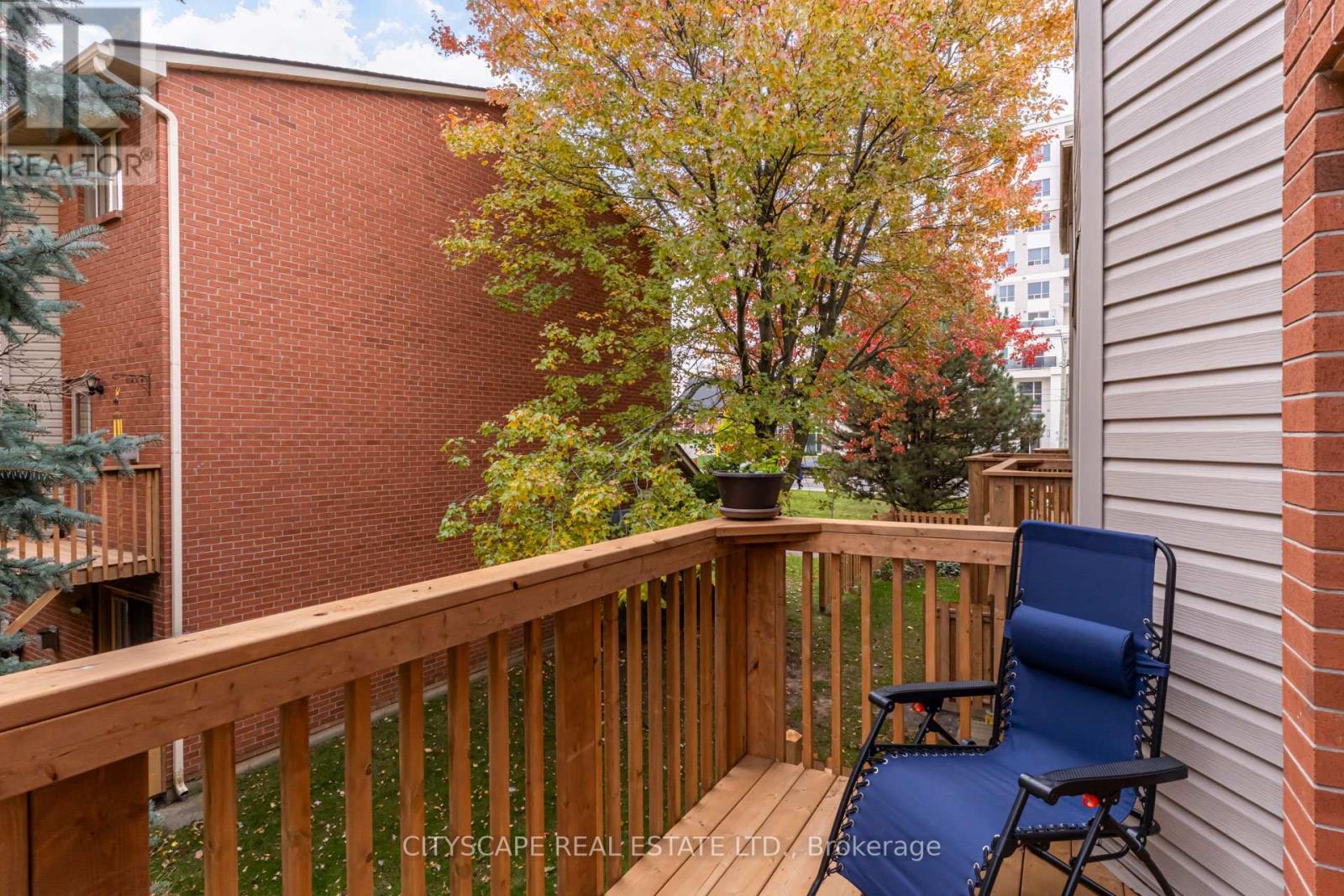 60 - 72 Stone Church Road W, Hamilton, Ontario  L9B 2H8 - Photo 30 - X12497530