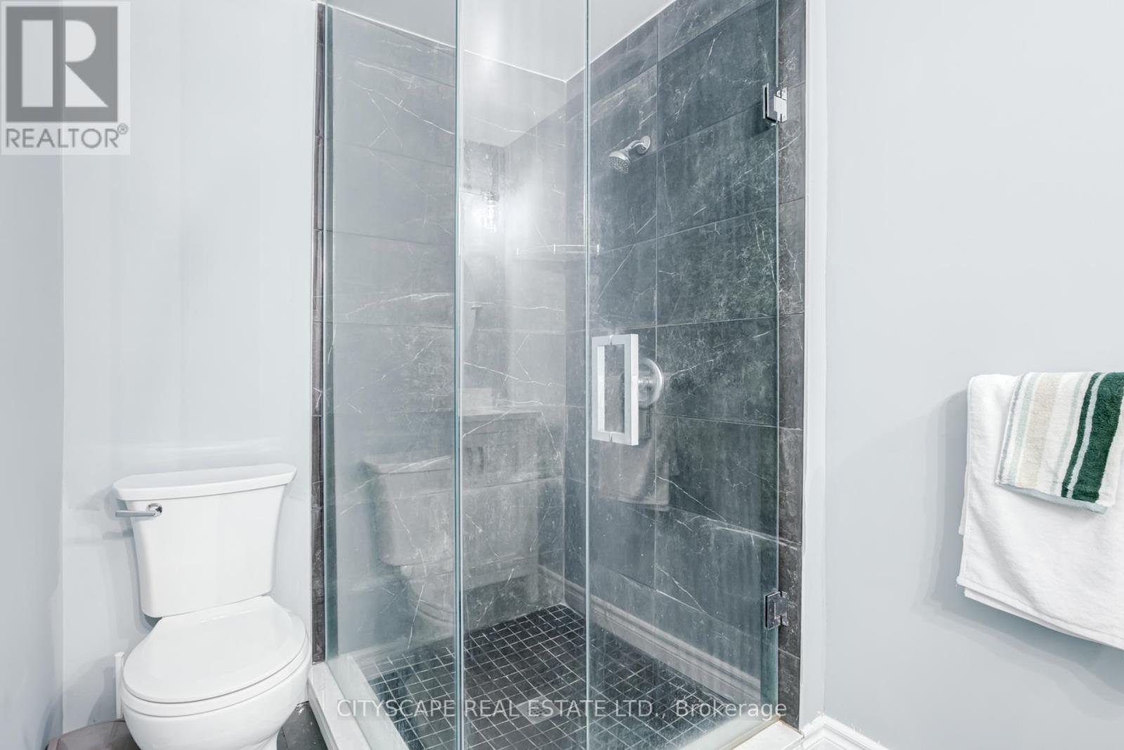 60 - 72 Stone Church Road W, Hamilton, Ontario  L9B 2H8 - Photo 38 - X12497530