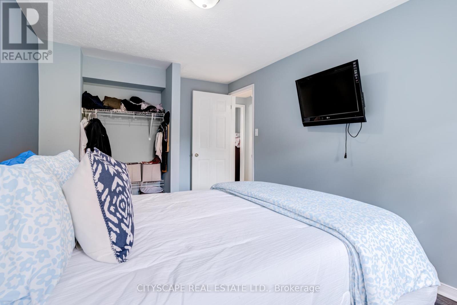 60 - 72 Stone Church Road W, Hamilton, Ontario  L9B 2H8 - Photo 40 - X12497530