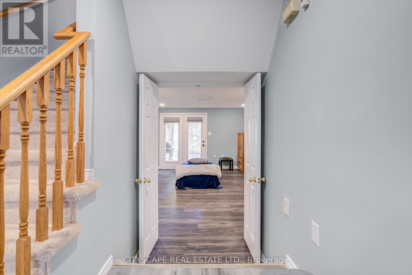 60 - 72 Stone Church Road W, Hamilton, Ontario  L9B 2H8 - Photo 6 - X12497530