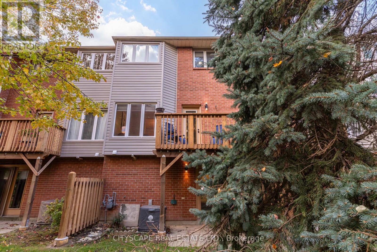 60 - 72 Stone Church Road W, Hamilton, Ontario  L9B 2H8 - Photo 49 - X12497530