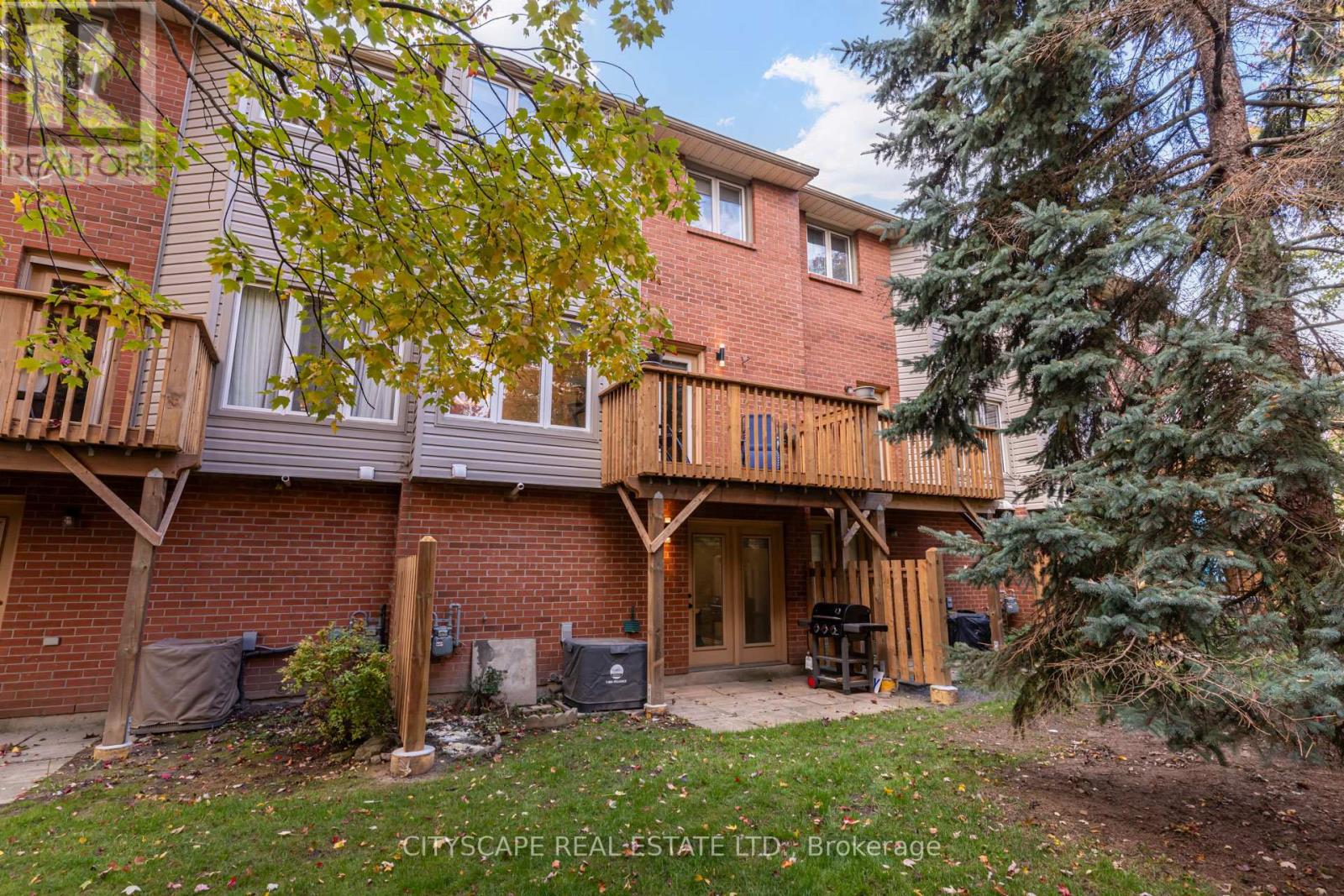 60 - 72 Stone Church Road W, Hamilton, Ontario  L9B 2H8 - Photo 48 - X12497530