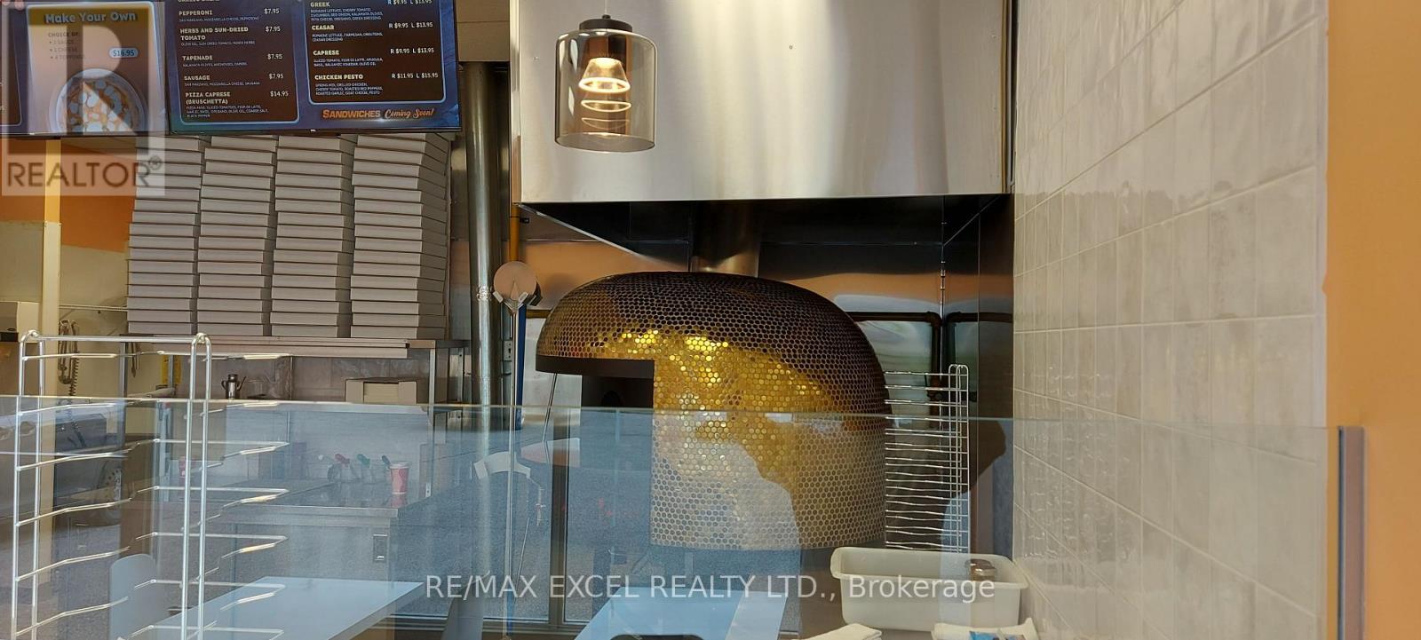 4 - 16700 Bayview Avenue, Newmarket, Ontario  L3X 1W1 - Photo 4 - N12464412