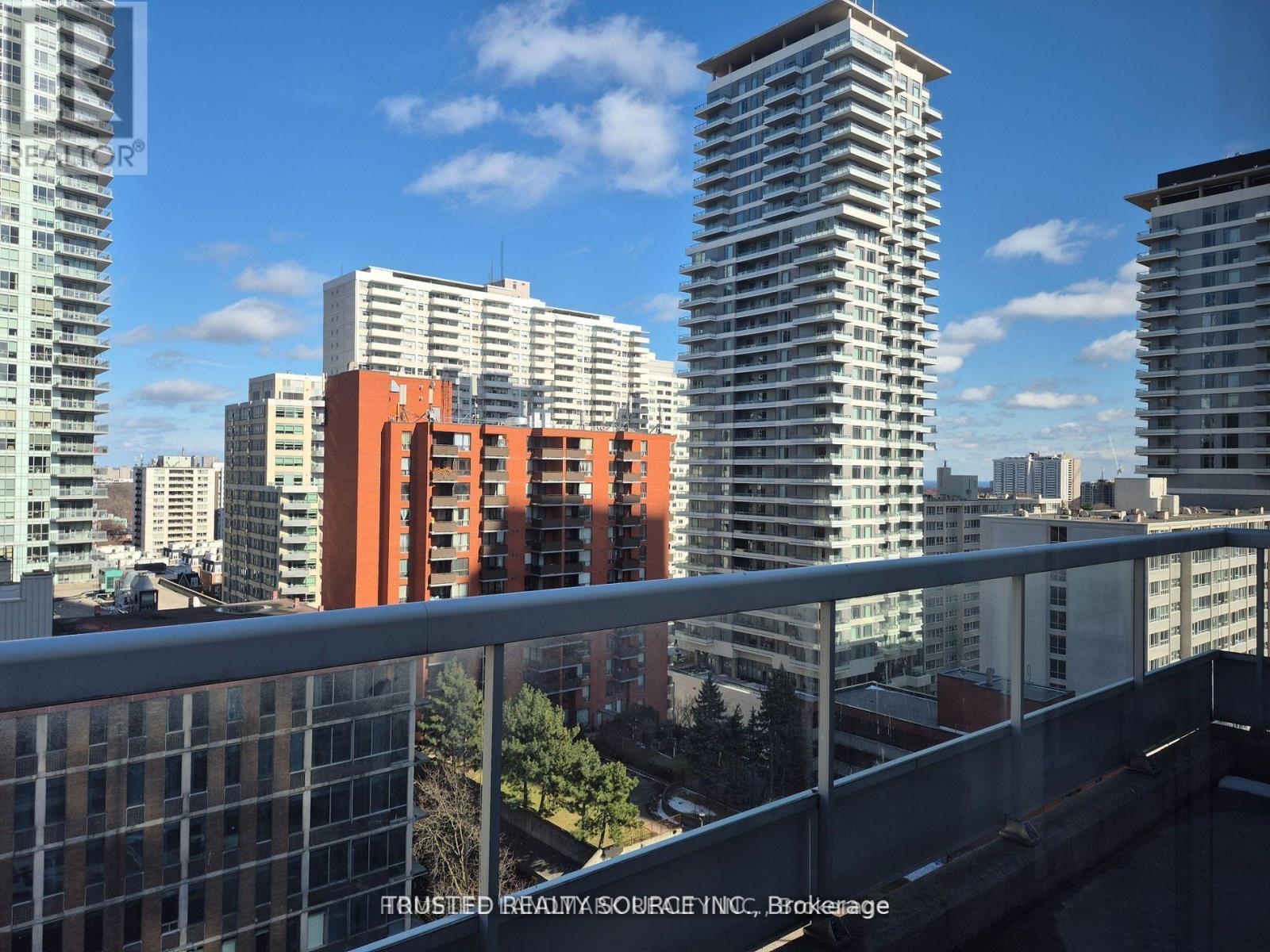 1601 - 43 Eglinton Avenue E, Toronto, Ontario  M4P 1A1 - Photo 2 - C12498764