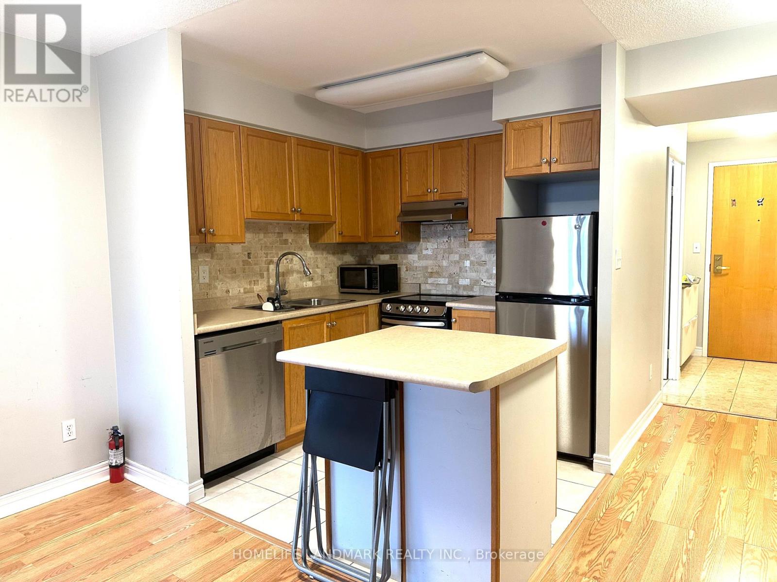 1601 - 43 Eglinton Avenue E, Toronto, Ontario  M4P 1A1 - Photo 5 - C12498764