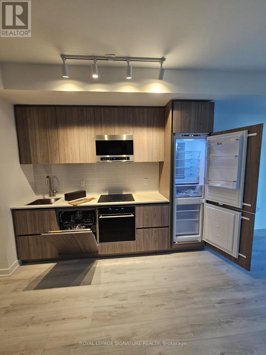 1004 - 110 Broadway Avenue, Toronto, Ontario  M4P 1V7 - Photo 14 - C12498796