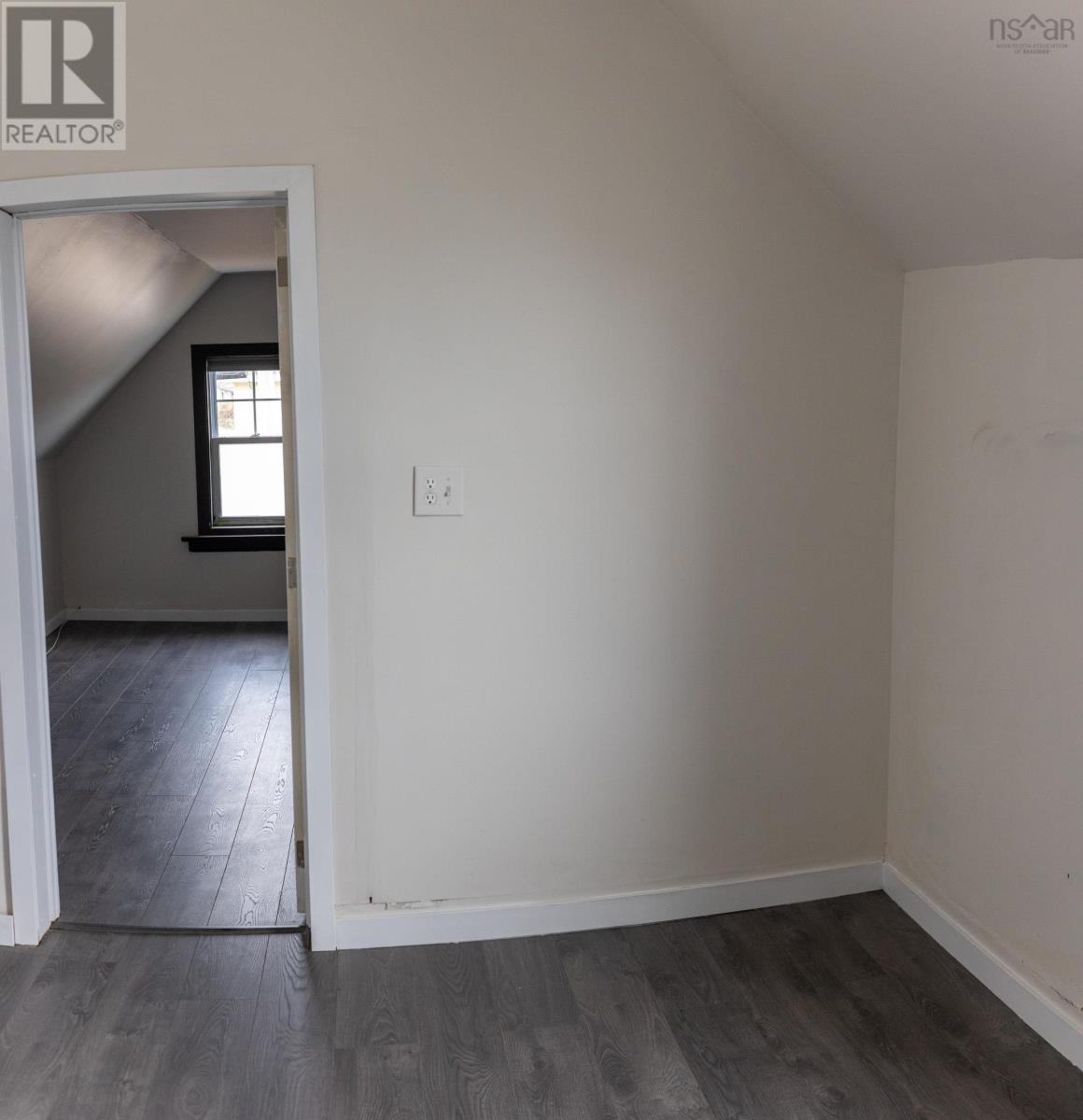 136 Victoria Street, Glace Bay, Nova Scotia  B1A 1Z8 - Photo 15 - 202526154