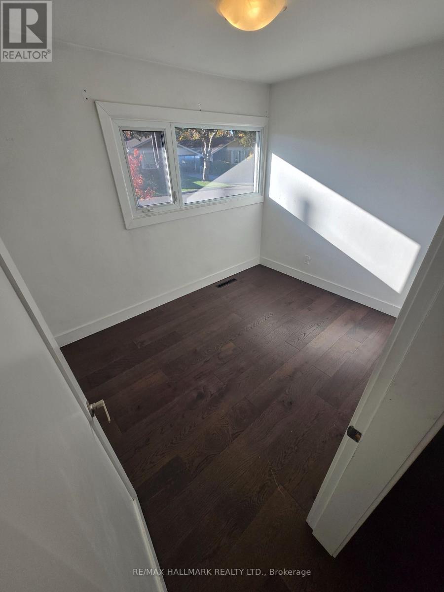 18 Deerfield Road, Toronto, Ontario  M1K 4X6 - Photo 14 - E12498800