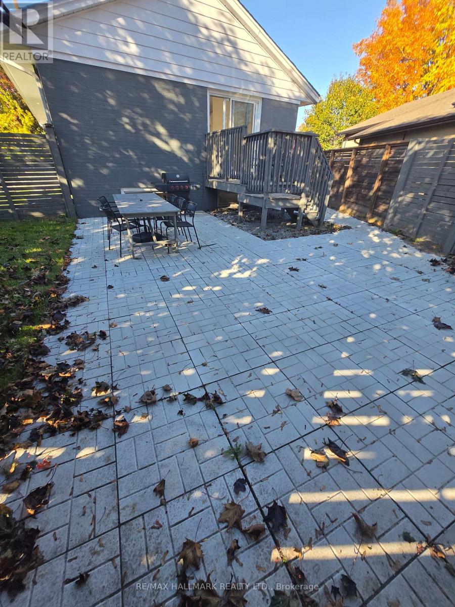 18 Deerfield Road, Toronto, Ontario  M1K 4X6 - Photo 30 - E12498800