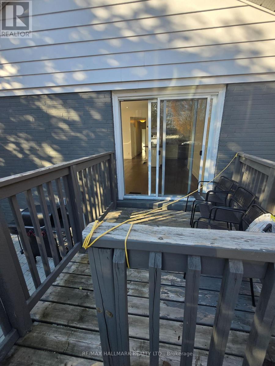 18 Deerfield Road, Toronto, Ontario  M1K 4X6 - Photo 33 - E12498800