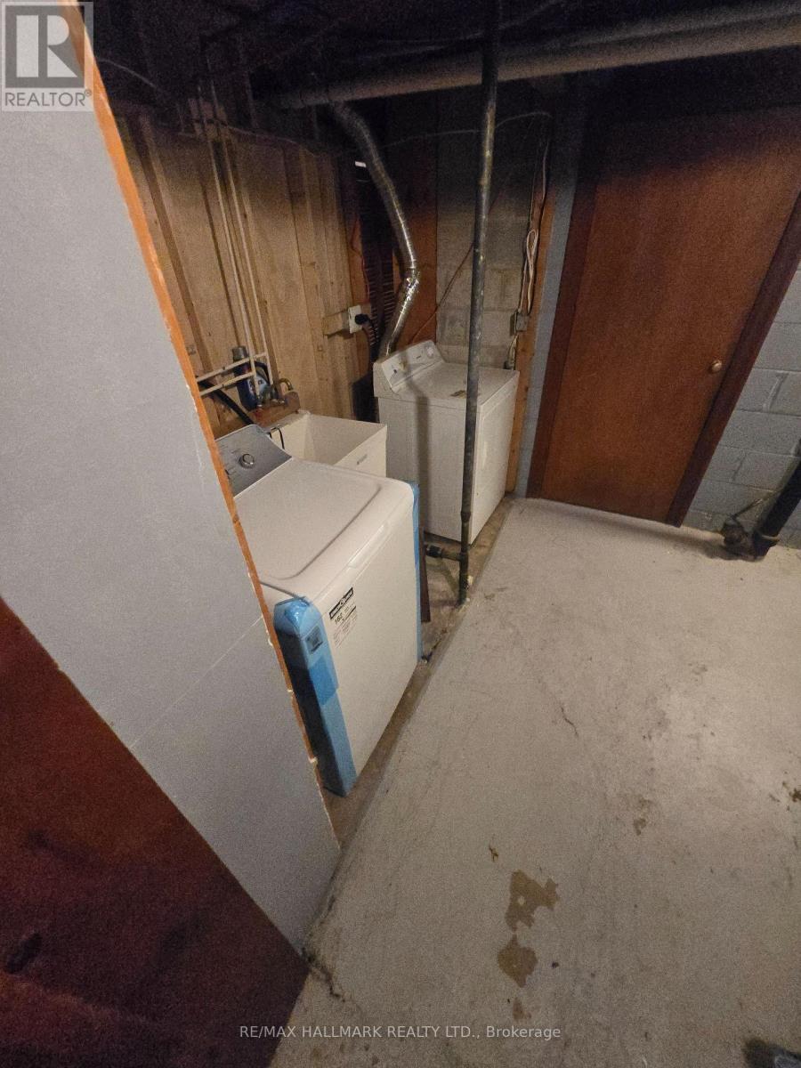 15 Burnview Crescent, Toronto, Ontario  M1H 1B4 - Photo 10 - E12498808