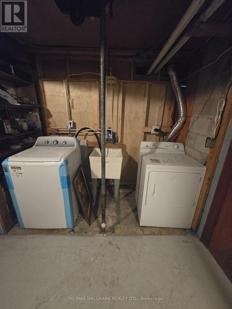 15 Burnview Crescent, Toronto, Ontario  M1H 1B4 - Photo 11 - E12498808