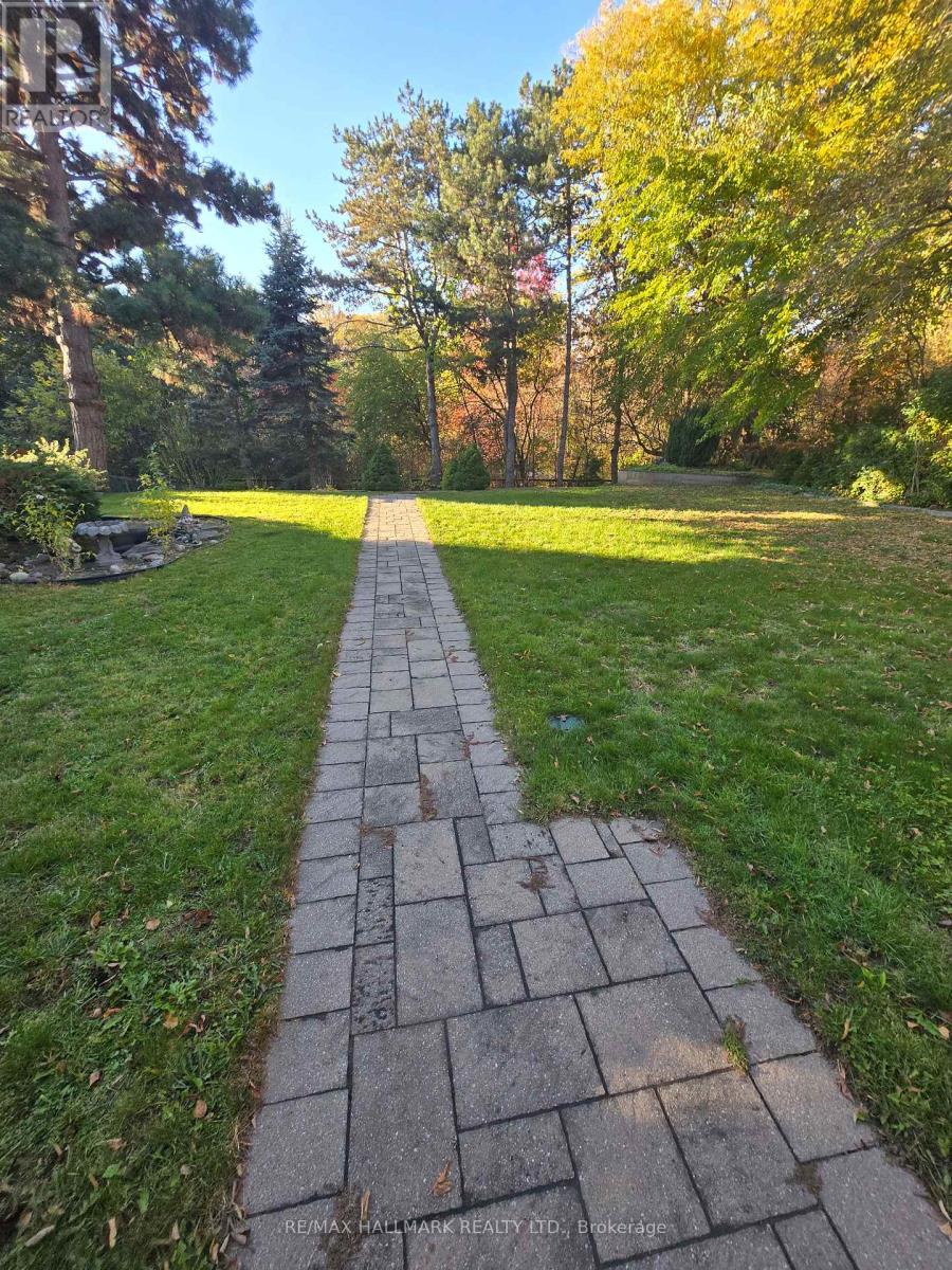 15 Burnview Crescent, Toronto, Ontario  M1H 1B4 - Photo 19 - E12498808