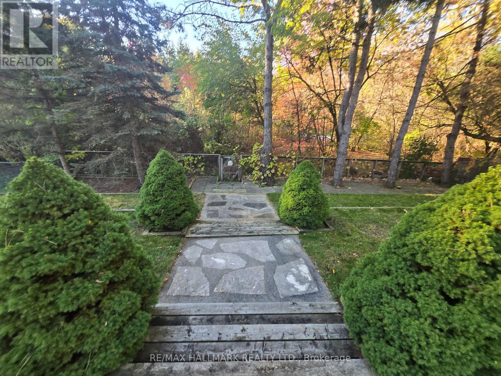 15 Burnview Crescent, Toronto, Ontario  M1H 1B4 - Photo 20 - E12498808