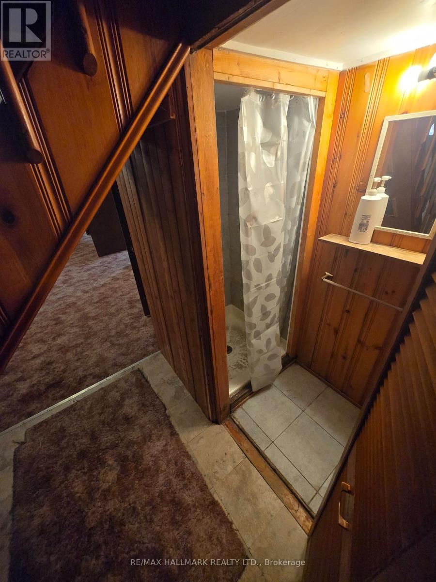 15 Burnview Crescent, Toronto, Ontario  M1H 1B4 - Photo 4 - E12498808