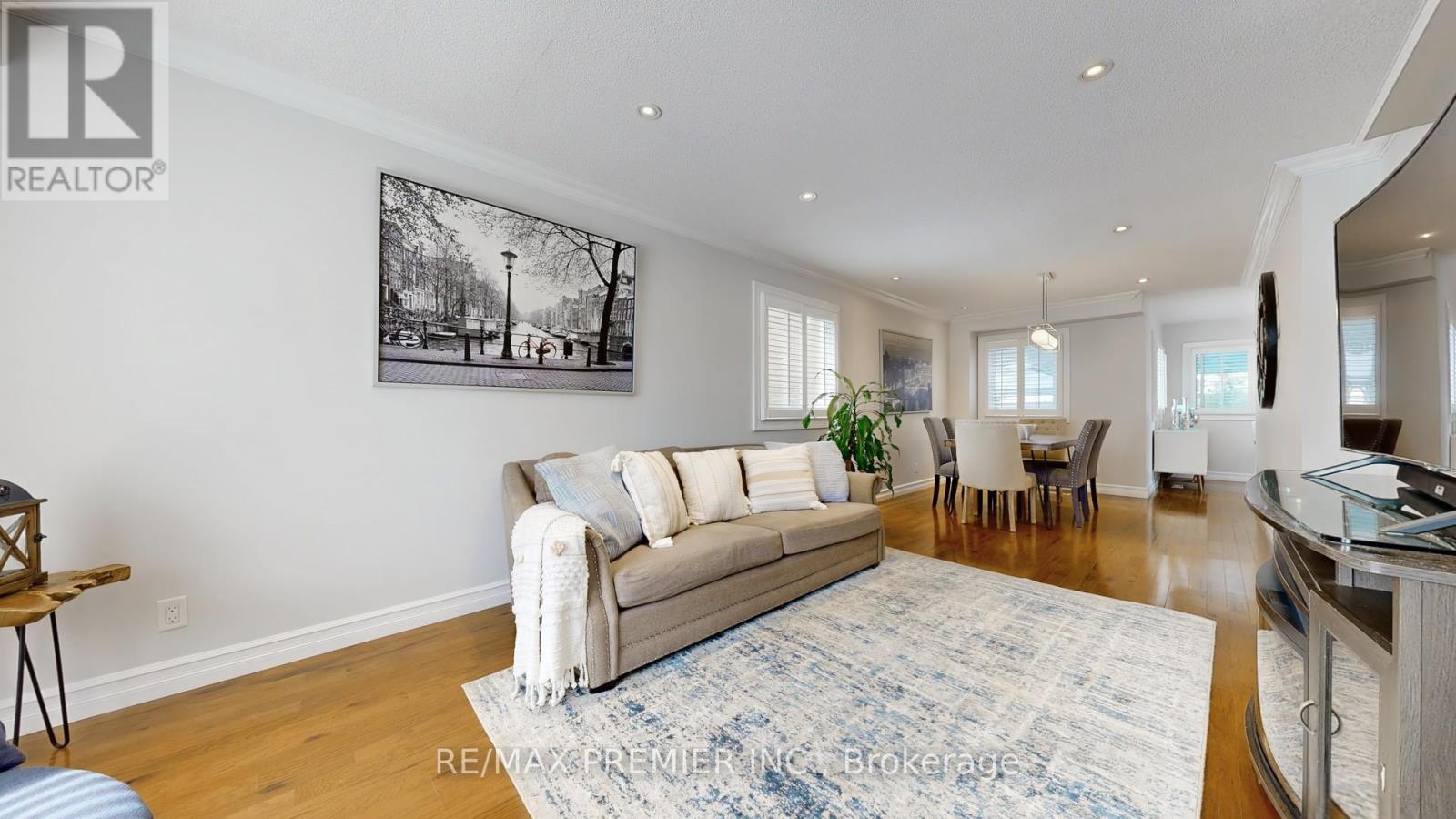 40 Stafford Crescent, Whitby, Ontario  L1N 8T6 - Photo 4 - E12498856