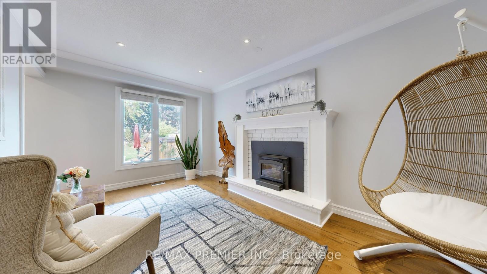 40 Stafford Crescent, Whitby, Ontario  L1N 8T6 - Photo 7 - E12498856