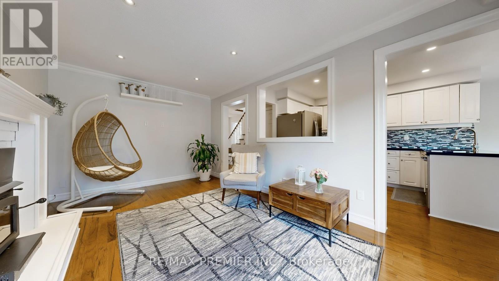 40 Stafford Crescent, Whitby, Ontario  L1N 8T6 - Photo 9 - E12498856