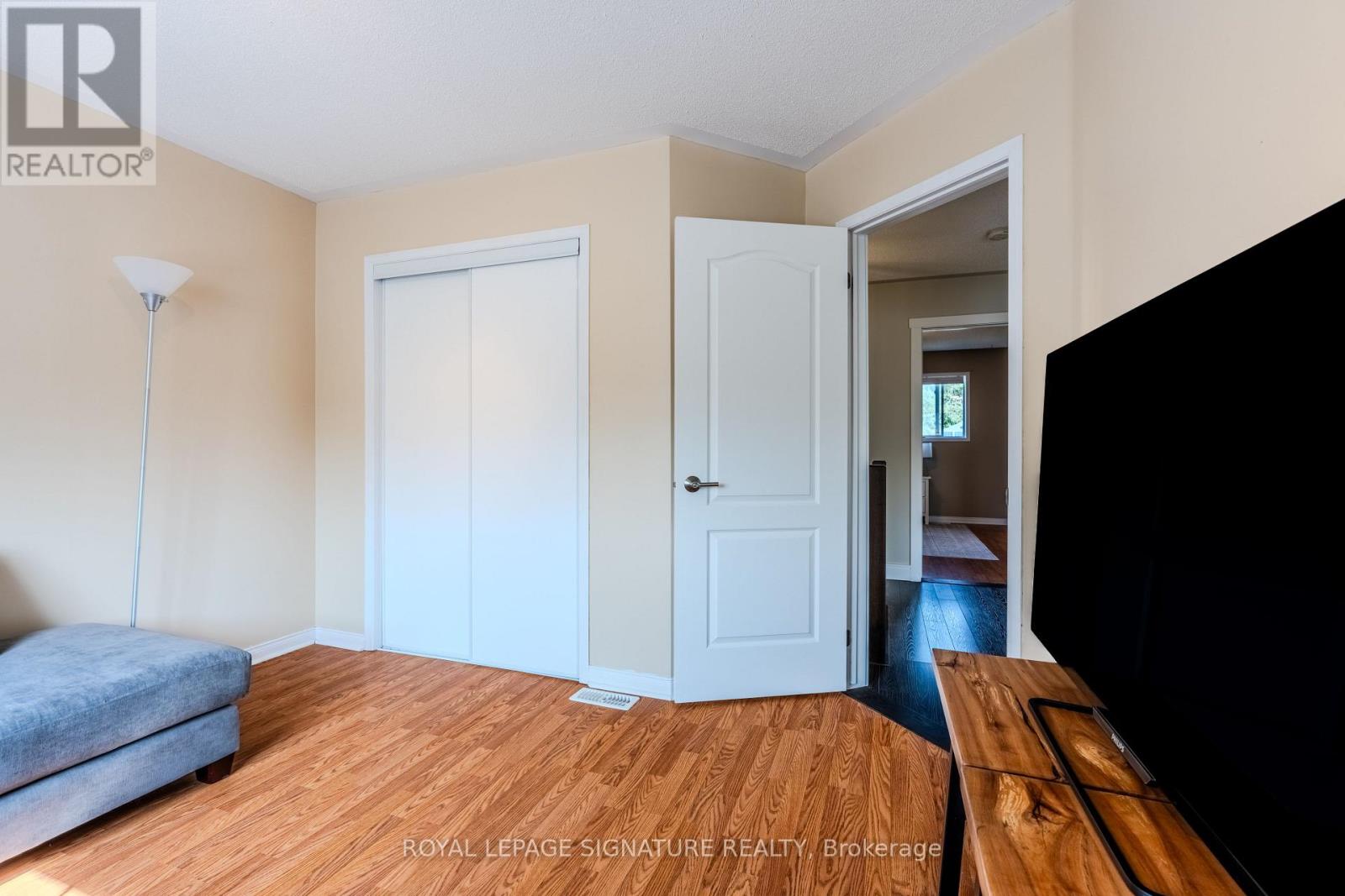 109 Maplewood Drive, Essa, Ontario  L3W 0B7 - Photo 23 - N12498784