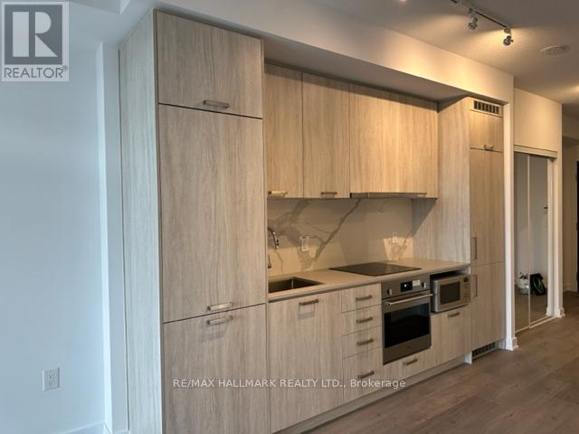 822-38 Honeycrisp Crescent, Vaughan (Vaughan Corporate Centre), Ontario  L4K 0M8 - Photo 7 - N12498828