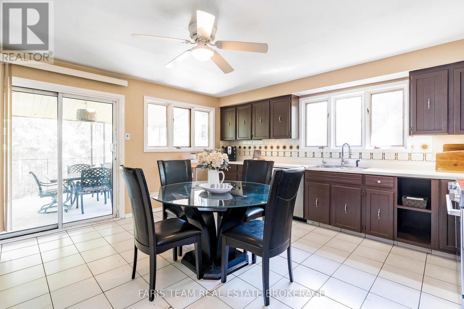 175 South Summit Farm Road, King, Ontario  L7B 1J8 - Photo 10 - N12498882