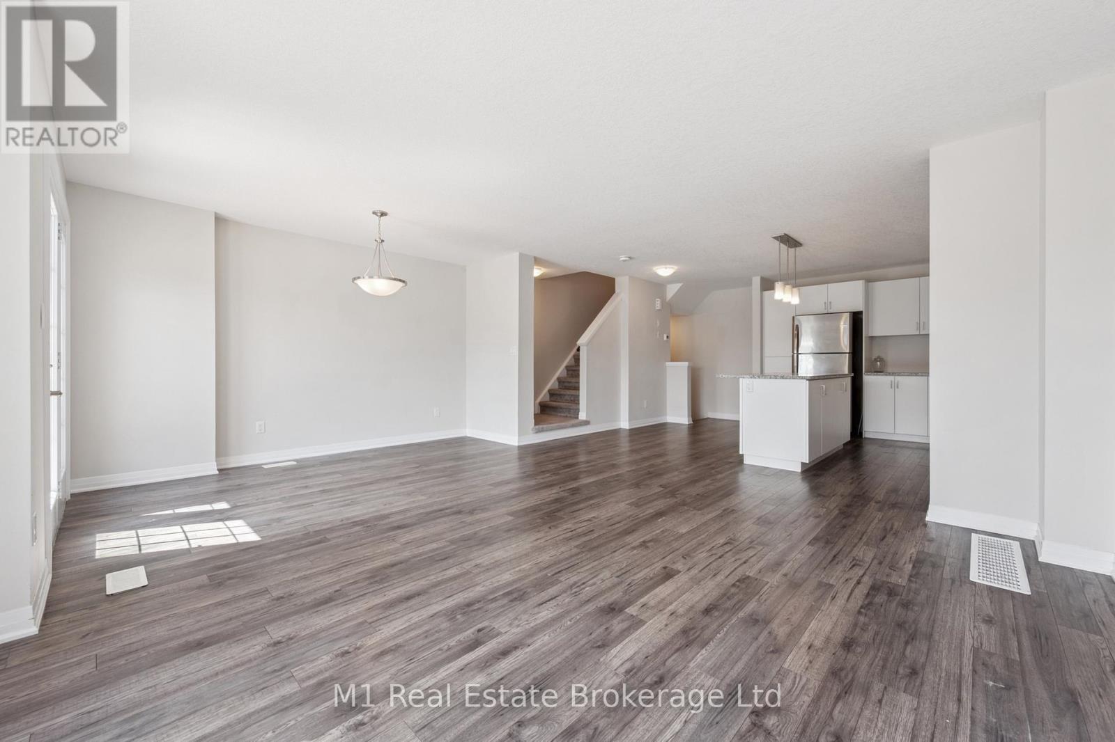 13 Meadowridge Street, Kitchener, Ontario  N2P 0H2 - Photo 15 - X12367777