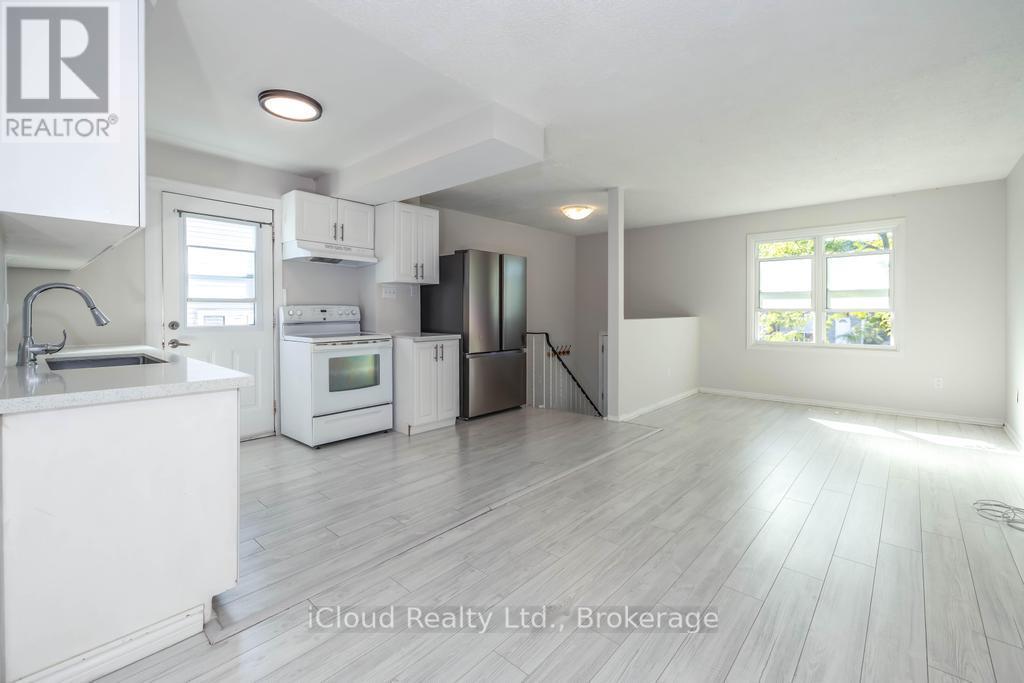 1419 Outlet Drive, Oshawa, Ontario  L1J 7Z6 - Photo 5 - E12498838