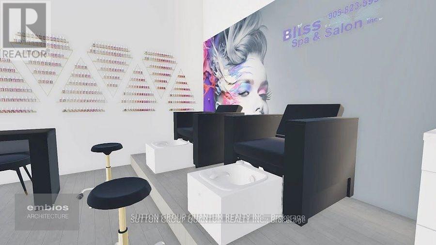 Unit 10 - 1 Queensgate Boulevard, Caledon, Ontario  L7E 2X9 - Photo 8 - W12498742