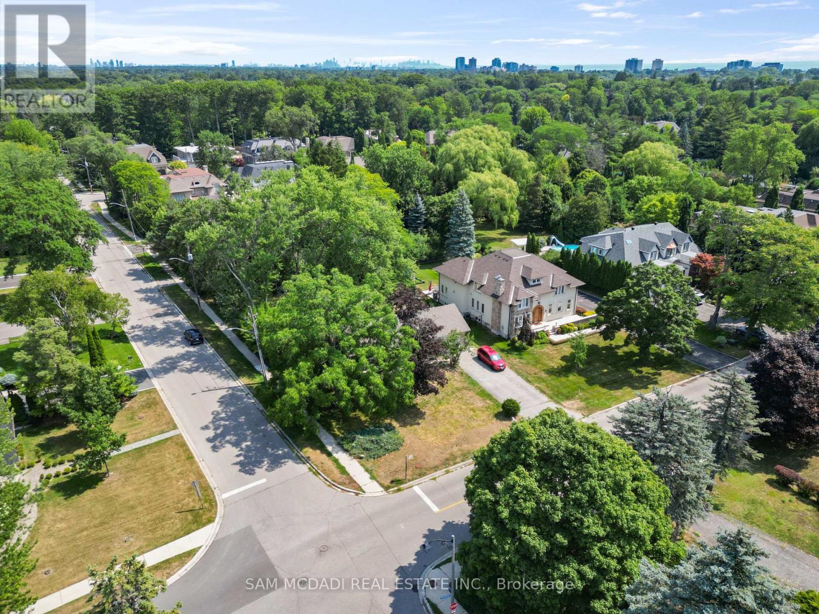 1491 Woodeden Drive, Mississauga (Lorne Park), Ontario  L5H 2V1 - Photo 2 - W12498752