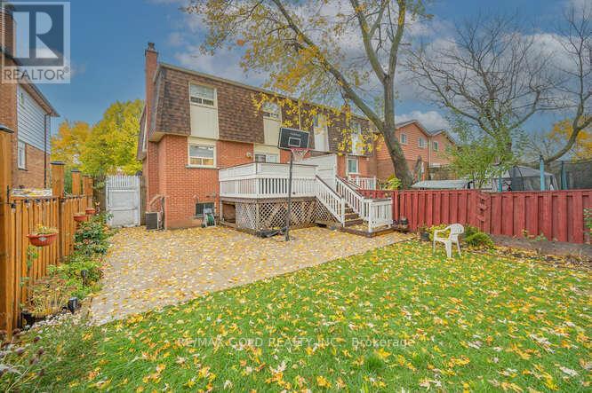 105 Skegby Road, Brampton, Ontario  L6V 2T8 - Photo 32 - W12498756