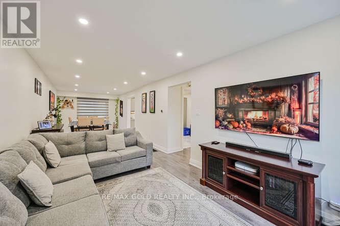 105 Skegby Road, Brampton, Ontario  L6V 2T8 - Photo 40 - W12498756