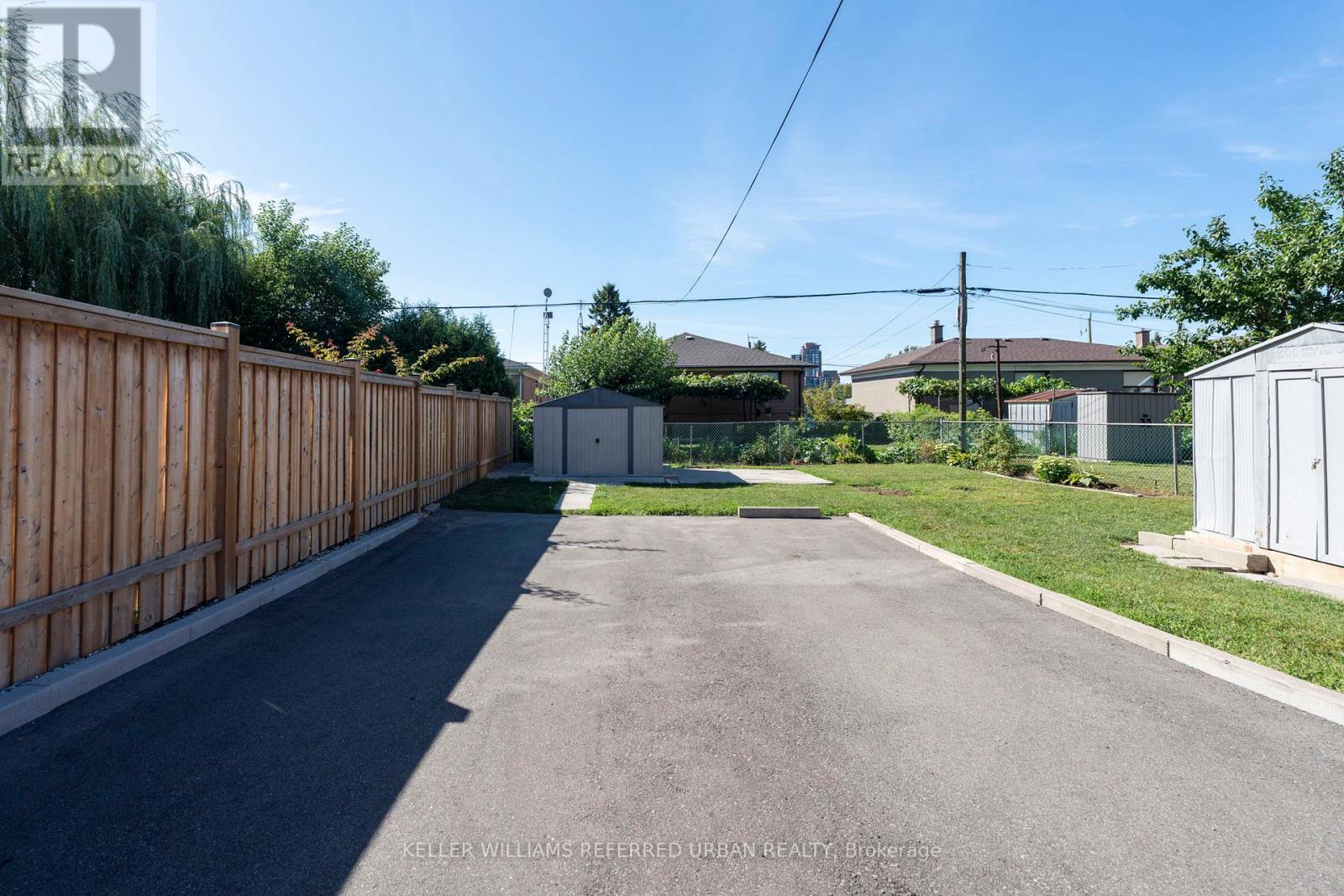 Main - 343 Ranee Avenue, Toronto, Ontario  M6A 1N9 - Photo 25 - W12498782