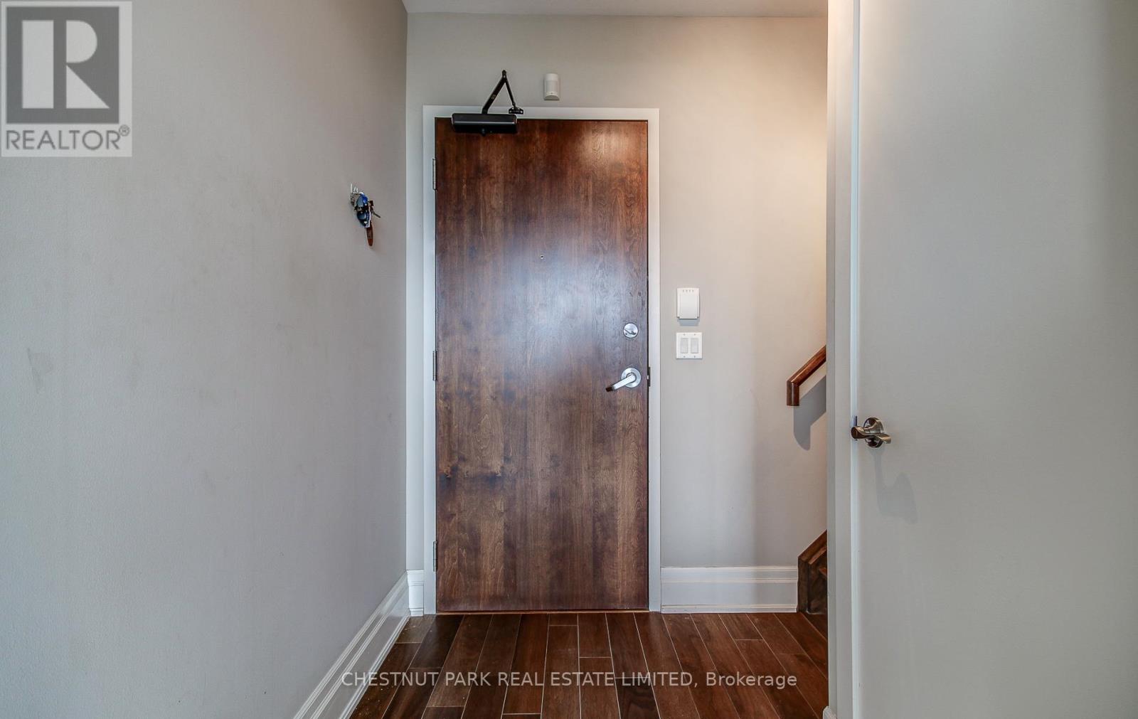 Ph 05 - 2 Fieldway Road, Toronto, Ontario  M8Z 0B9 - Photo 2 - W12498786