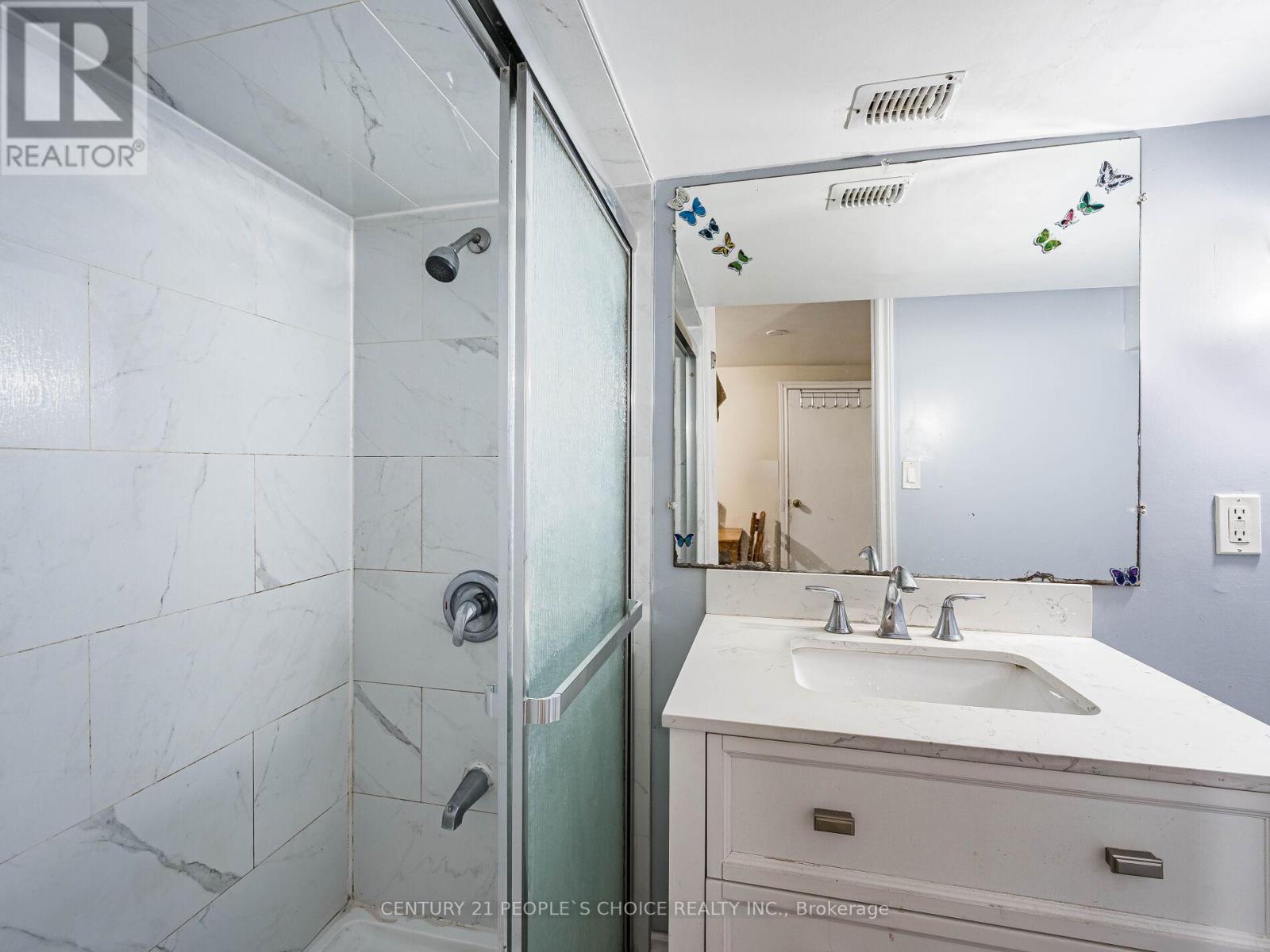 2 - 242 John Garland Boulevard, Toronto, Ontario  M9V 1N8 - Photo 10 - W12498804