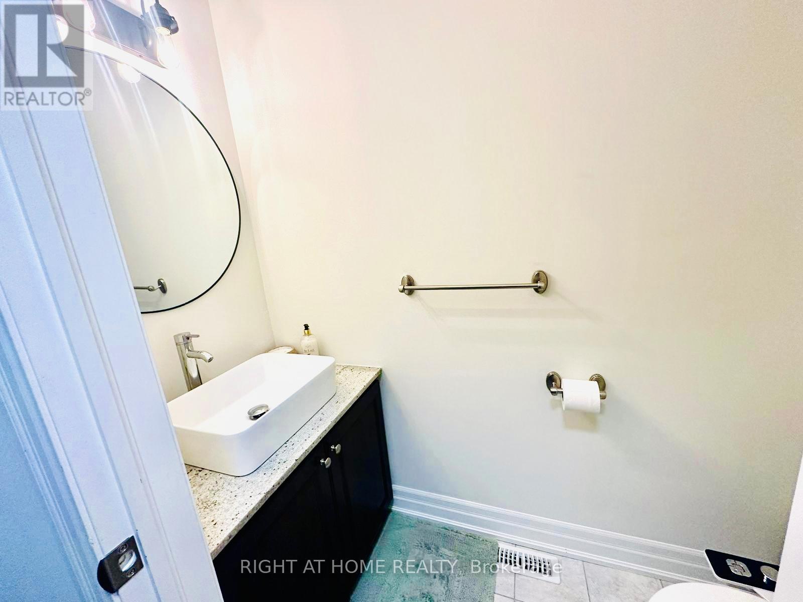 94 Forbes Terrace, Milton, Ontario  L9T 4T9 - Photo 14 - W12498812