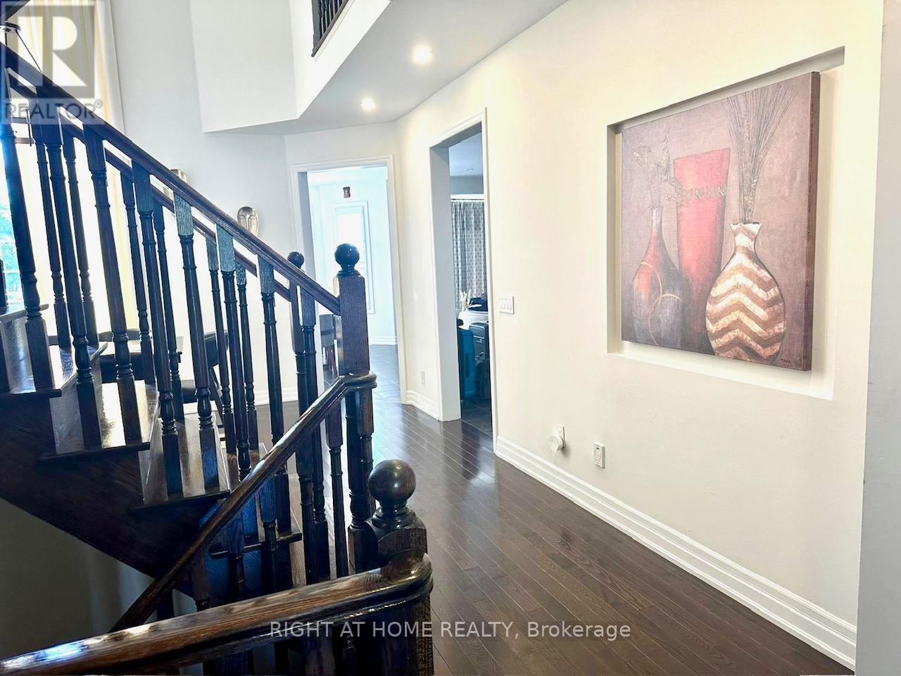 94 Forbes Terrace, Milton, Ontario  L9T 4T9 - Photo 15 - W12498812