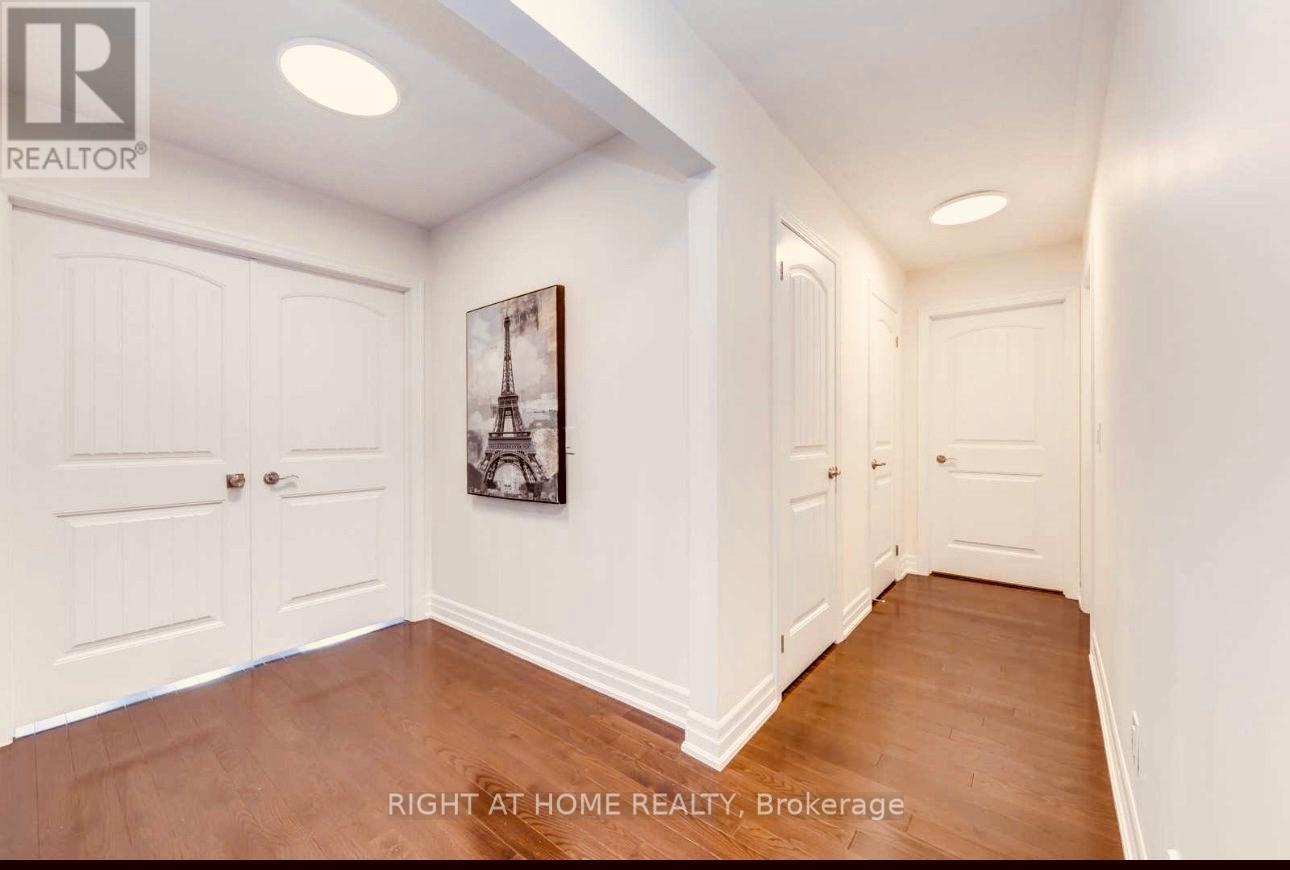 94 Forbes Terrace, Milton, Ontario  L9T 4T9 - Photo 18 - W12498812