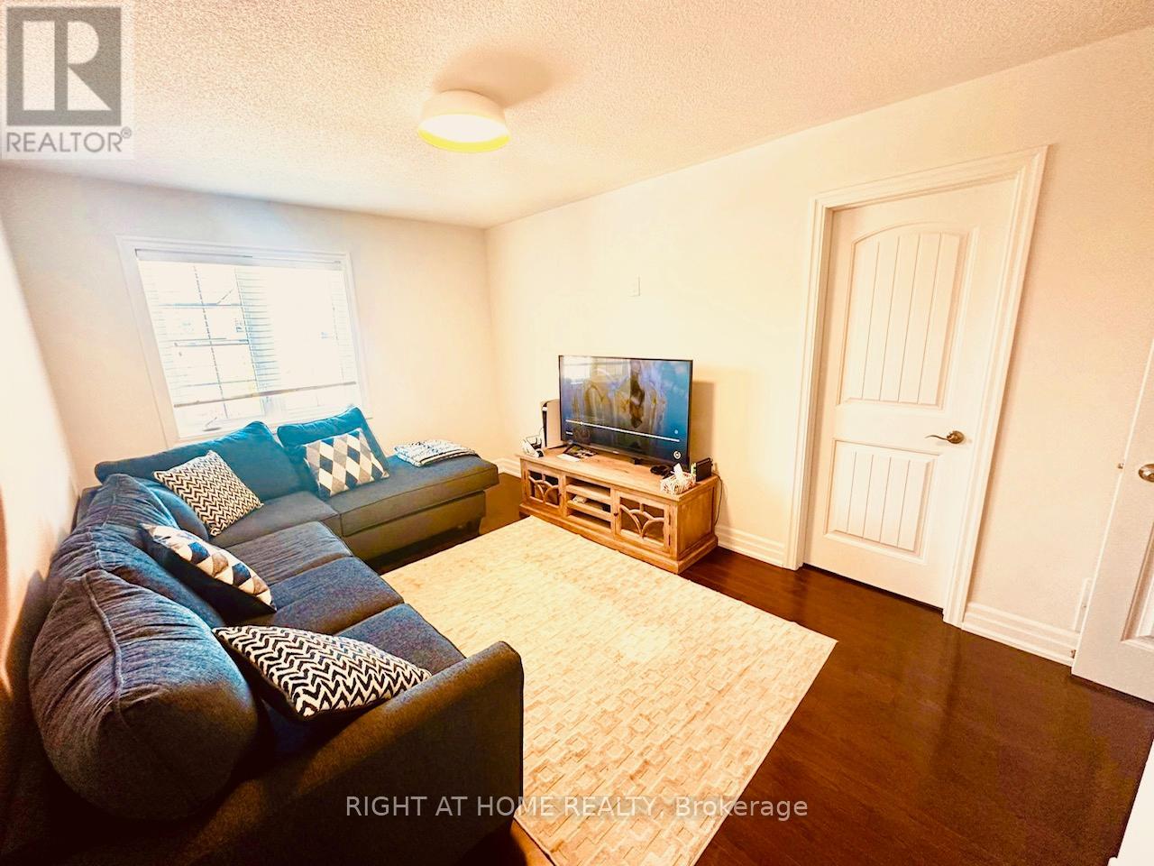 94 Forbes Terrace, Milton, Ontario  L9T 4T9 - Photo 24 - W12498812