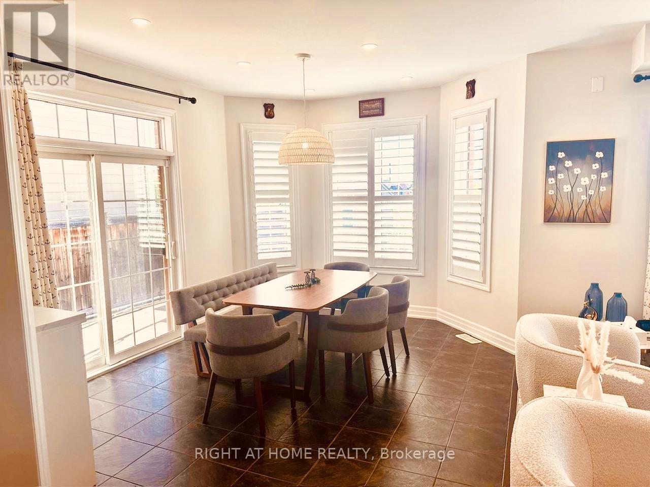 94 Forbes Terrace, Milton, Ontario  L9T 4T9 - Photo 9 - W12498812