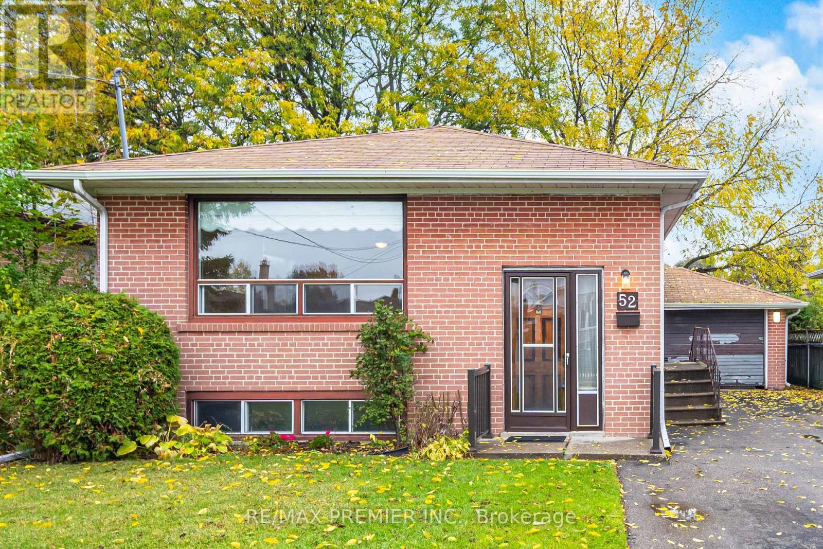 52 ALHART DRIVE, Toronto, Ontario
