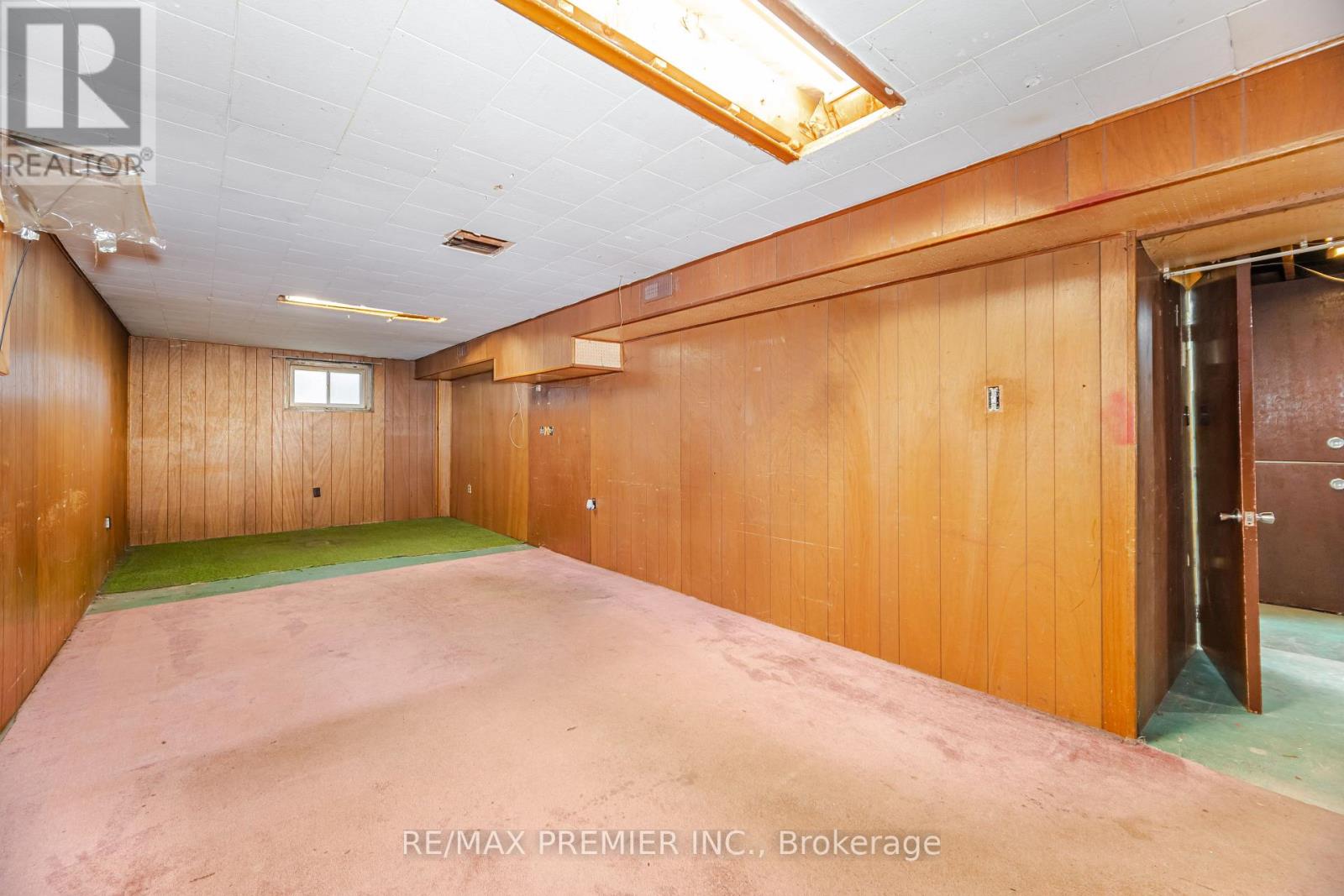 52 Alhart Drive, Toronto, Ontario  M9V 2N3 - Photo 37 - W12498822