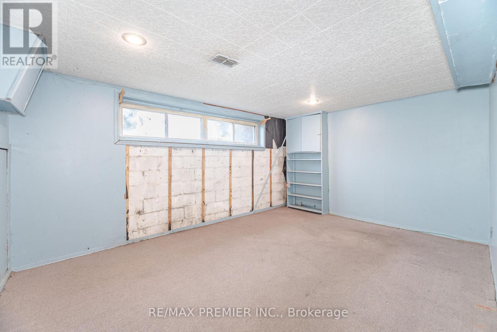 52 Alhart Drive, Toronto, Ontario  M9V 2N3 - Photo 43 - W12498822