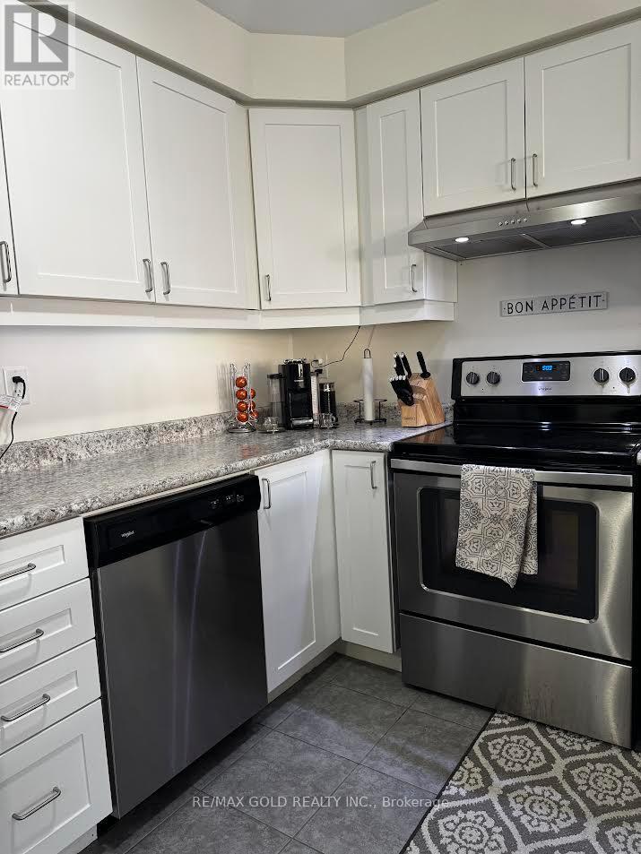 623 Laking Terrace, Milton, Ontario  L9T 9J5 - Photo 5 - W12498836