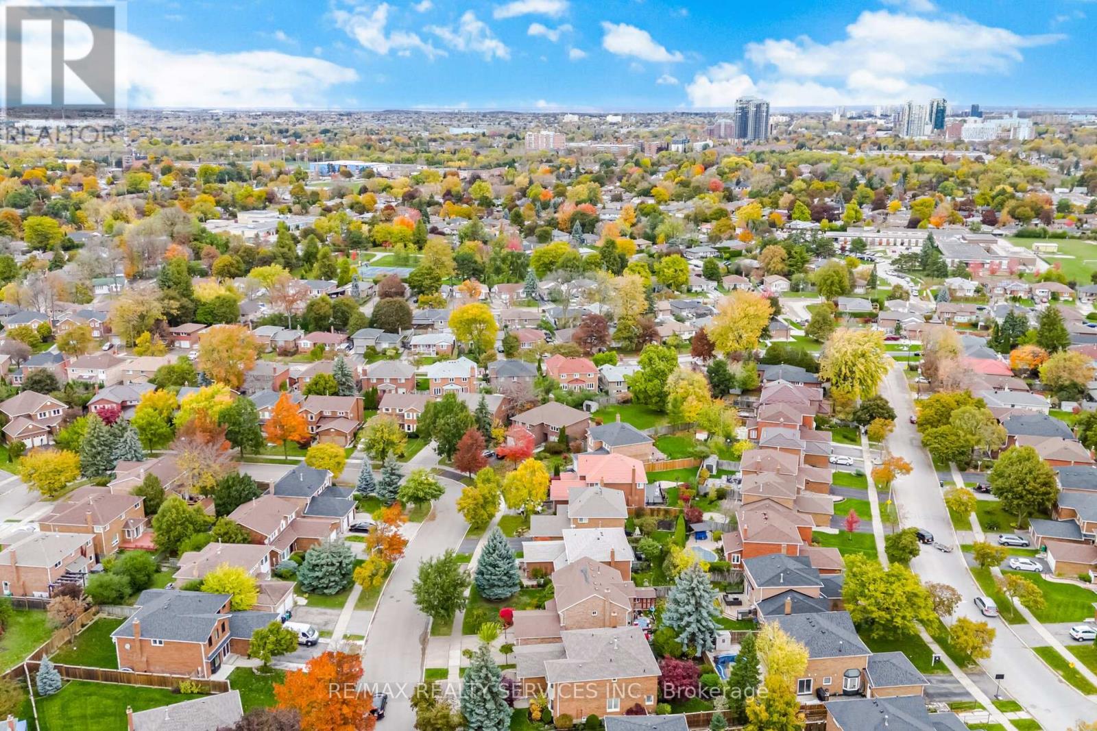 41 Kimbark Drive, Brampton (Northwood Park), Ontario  L6X 2A3 - Photo 40 - W12498844