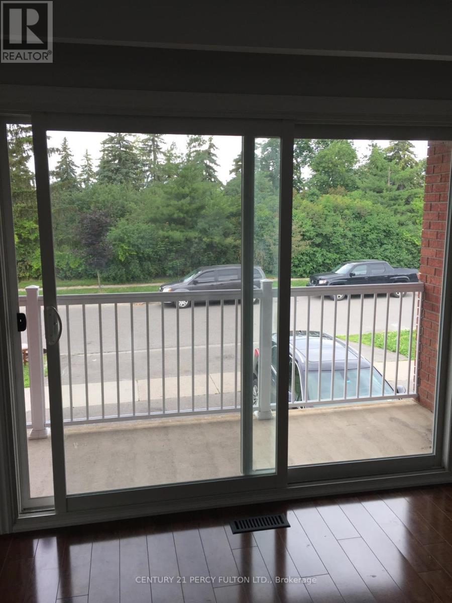 Main - 101 Simmons Boulevard, Brampton, Ontario  L6V 3X4 - Photo 3 - W12498846